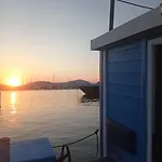 Houseboat Bluseadream Dolphin 2 船屋 阿尔盖罗