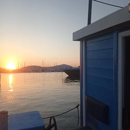 Houseboat Bluseadream Dolphin 2 Botel Alghero