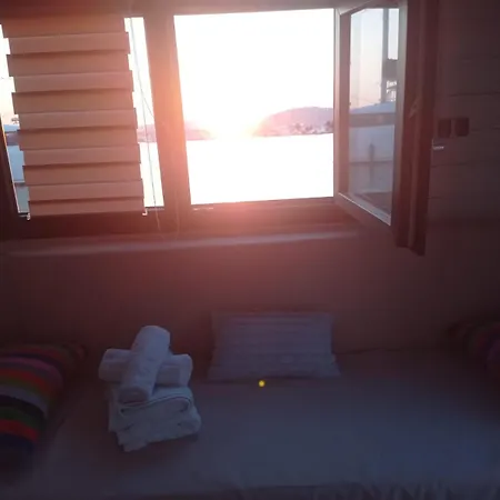 Houseboat Bluseadream Dolphin 2 *
