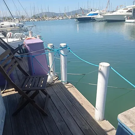 Houseboat Bluseadream Alghero 船屋 *