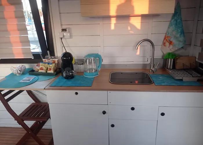 Botel Houseboat Bluseadream Dolphin 2 Alghero